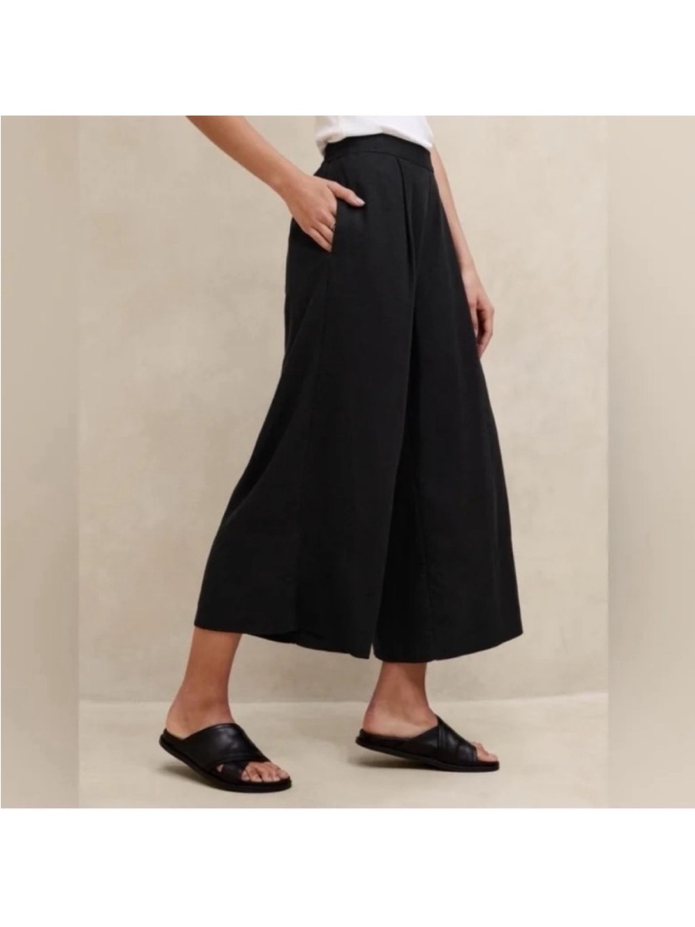 Banana Republic Factory Wide-Leg Linen-Blend Cropped Pull-On Pant